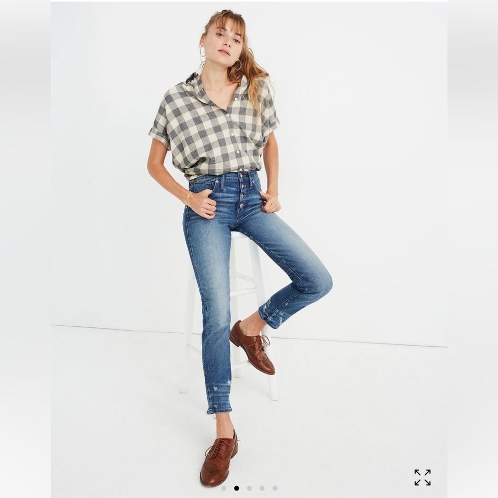 Madewell Slim Straight Jeans: Distressed Button-Front Edition in Wellmoor Sz 27